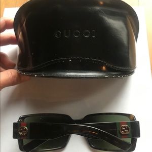 Authentic Gucci Sunglasses- unisex